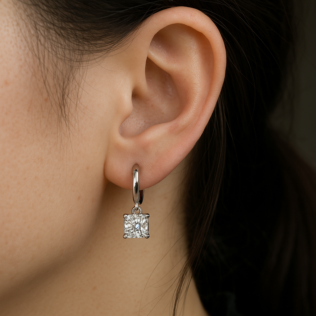 Boucles d'oreilles carrées Aurora | Or blanc