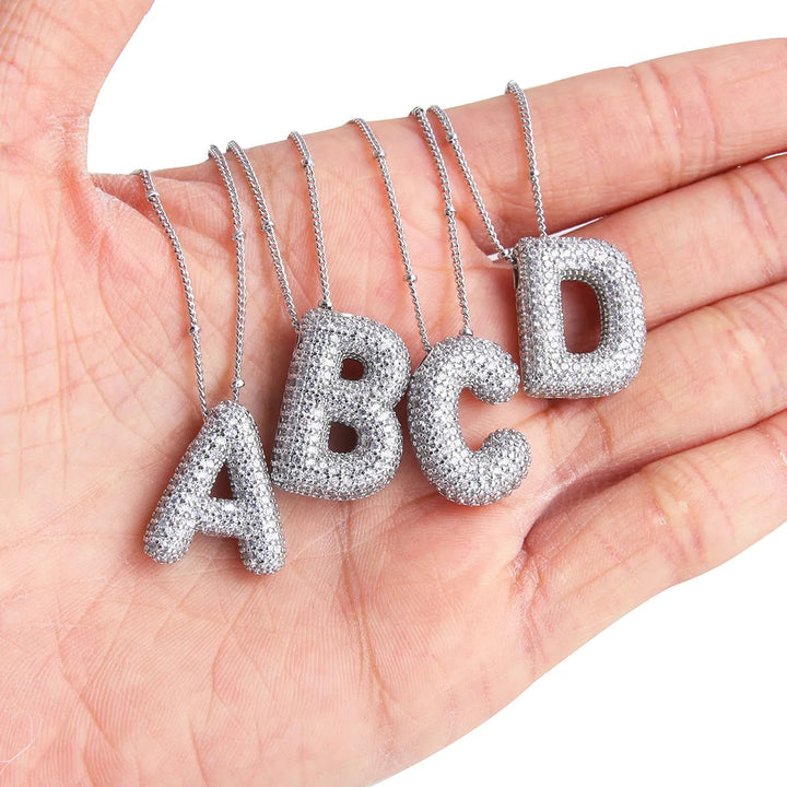 Collier initial en lettres bulles | Or Blanc