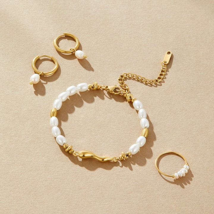 Bracelet en perles d'eau douce Lov