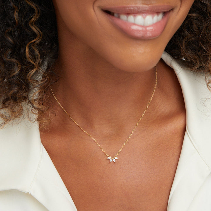 Collier en Cristal de Feuille Omelia